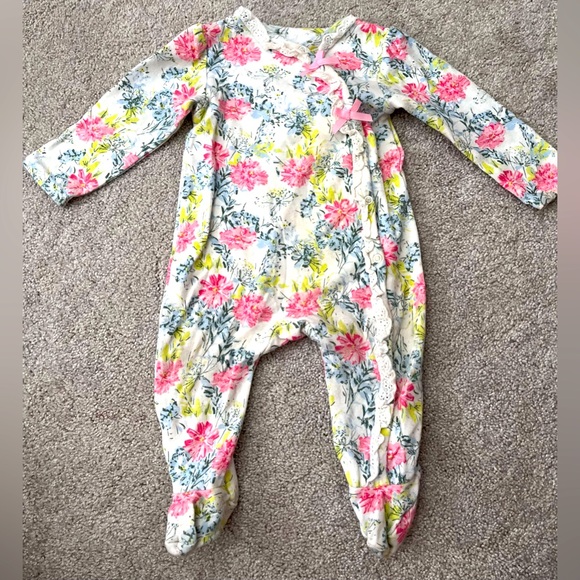 ⭐️ 5/$25 ⭐️ Laura Ashley Pink and Yellow Floral Footies - Picture 1 of 3